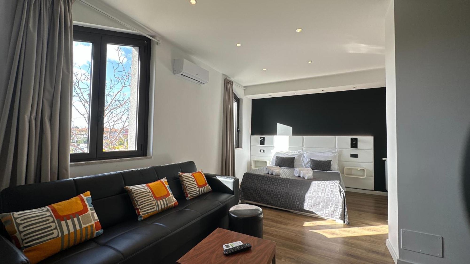 Tremestieri Etneo Ottomood B&B And Apartments الغرفة الصورة